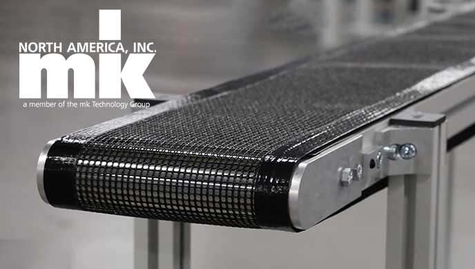 High temperature fiberglass mesh belt on conveyor