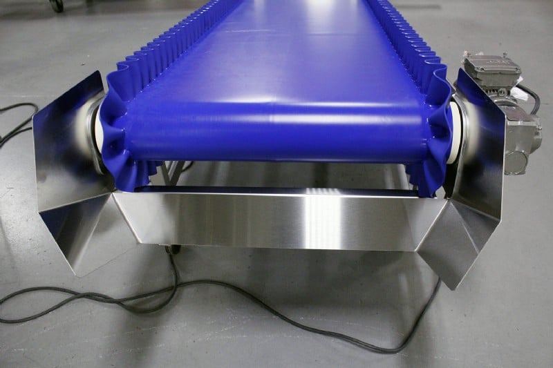 Food grade conveyor with blue belt