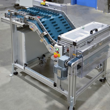 KFG-P 2000 Z-Frame Cleated Belt Conveyor  with an infeed conveyor