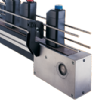 mk SBF-P 2000 is a flat top chain conveyor Flat top chain conveyor carrying bottles