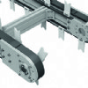Attachment chain conveyor